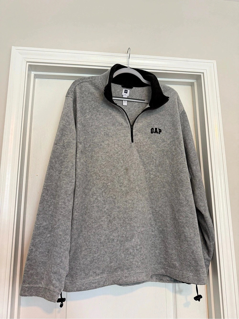 Gap Logo Quarter-Zip Fleece Pullover Gray & Black XL
